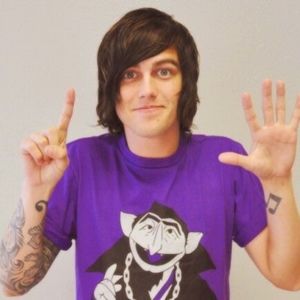 Meet your Posher, Faye